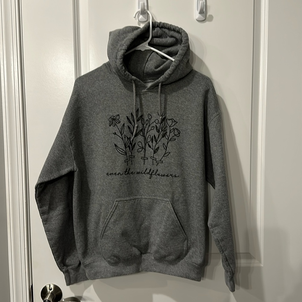 Gildan hoodie